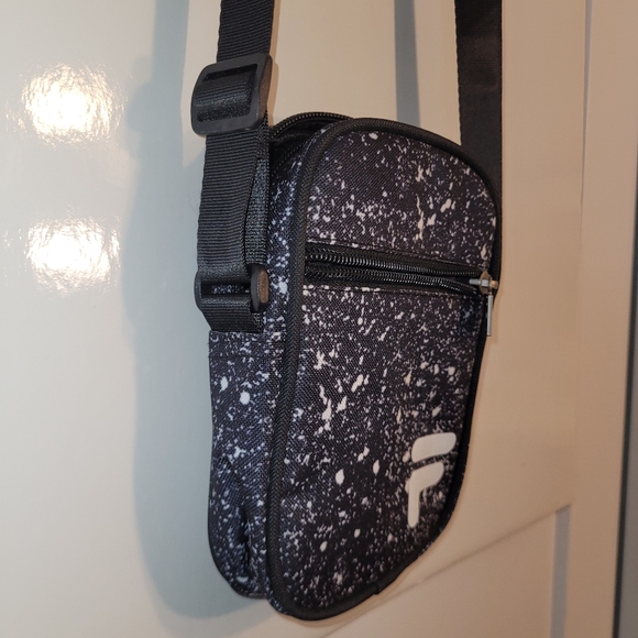 Fila sidebag - Picture 3 of 9